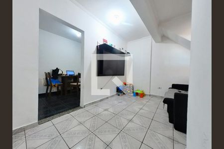 Casa à venda com 216m², 6 quartos e 2 vagas Casa à venda com 216m², 6 quartos e 2 vagasSala