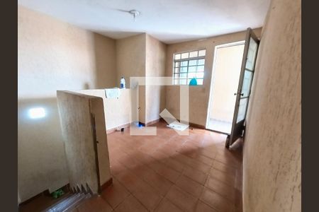 Casa à venda com 216m², 6 quartos e 2 vagas Casa à venda com 216m², 6 quartos e 2 vagasQuintal Superior