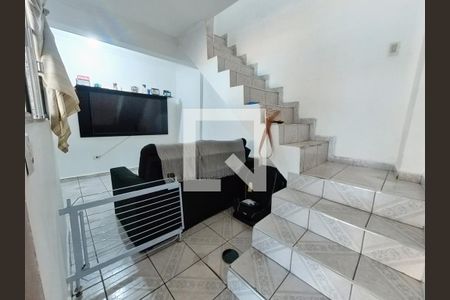 Casa à venda com 216m², 6 quartos e 2 vagas Casa à venda com 216m², 6 quartos e 2 vagasSala