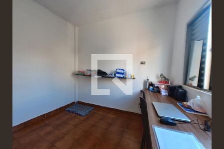 Casa à venda com 216m², 6 quartos e 2 vagas Casa à venda com 216m², 6 quartos e 2 vagasQuarto 3