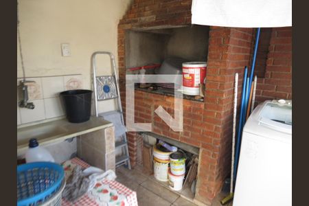 Casa à venda com 216m², 6 quartos e 2 vagasLavanderia e Churrasqueira