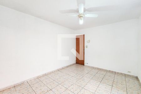 Casa à venda com 140m², 3 quartos e 2 vagas Casa à venda com 140m², 3 quartos e 2 vagasSuíte