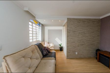 Sala de casa à venda com 3 quartos, 110m² em Estrela do Oriente, Belo Horizonte