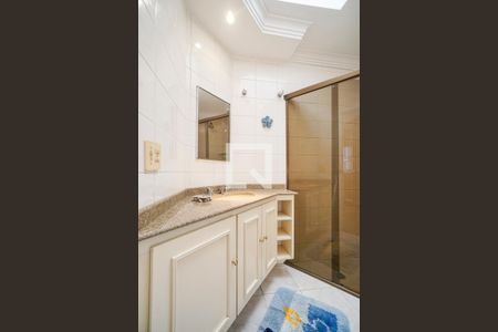 Apartamento à venda com 158m², 3 quartos e 3 vagasBanheiro da suíte 01