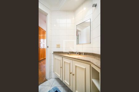 Apartamento à venda com 158m², 3 quartos e 3 vagasBanheiro da suíte 01