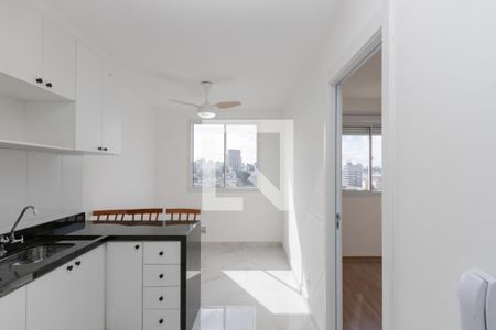 Sala/ Cozinha de apartamento para alugar com 1 quarto, 25m² em Santo Amaro, São Paulo