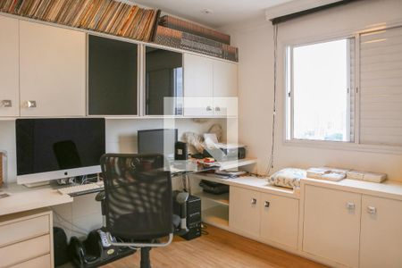 Apartamento à venda com 140m², 2 quartos e 3 vagasQuarto