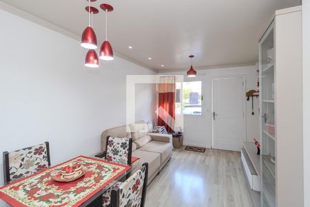 Sala de casa de condomínio à venda com 2 quartos, 80m² em Igara, Canoas