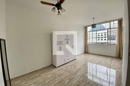 Sala/Quarto de kitnet/studio para alugar com 1 quarto, 24m² em Laranjeiras, Rio de Janeiro