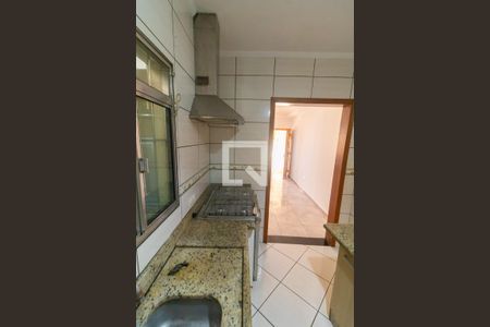 Casa para alugar com 100m², 3 quartos e 1 vagaCozinha