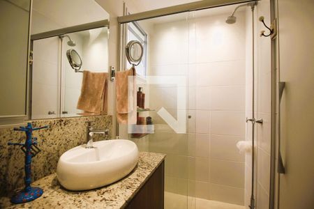 Apartamento à venda com 76m², 3 quartos e 1 vagaBanheiro da Suíte