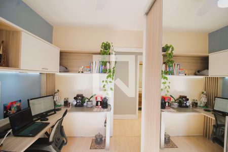 Quarto 2 de apartamento para alugar com 3 quartos, 76m² em Marechal Rondon, Canoas
