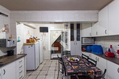 Casa à venda com 129m², 2 quartos e 2 vagas Casa à venda com 129m², 2 quartos e 2 vagasCozinha