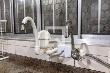 Casa à venda com 129m², 2 quartos e 2 vagas Casa à venda com 129m², 2 quartos e 2 vagasCozinha - Torneira