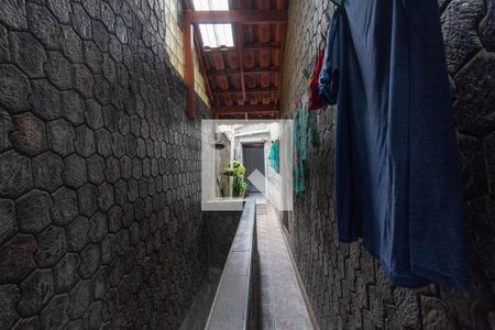 Casa à venda com 129m², 2 quartos e 2 vagas Casa à venda com 129m², 2 quartos e 2 vagasCorredor