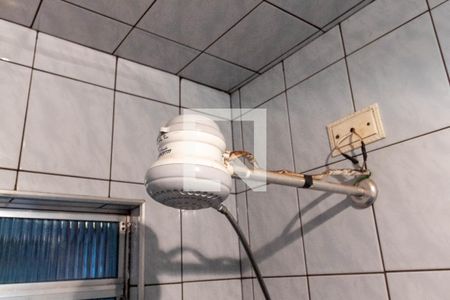 Casa à venda com 129m², 2 quartos e 2 vagas Casa à venda com 129m², 2 quartos e 2 vagasChuveiro Banheiro 1