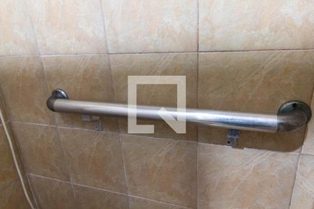 Casa à venda com 129m², 2 quartos e 2 vagas Casa à venda com 129m², 2 quartos e 2 vagasDetalhe do banheiro