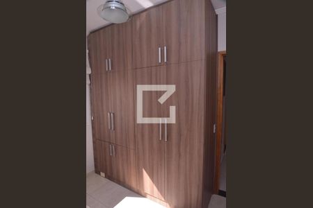 Apartamento à venda com 80m², 3 quartos e 2 vagasQuarto