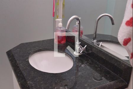 Apartamento à venda com 80m², 3 quartos e 2 vagasBanheiro