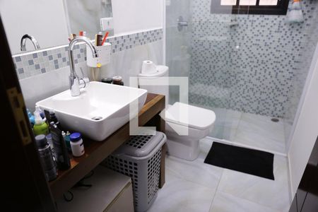 Casa à venda com 800m², 3 quartos e 4 vagasBanheiro da Suíte 1