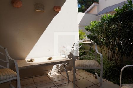 Casa à venda com 278m², 3 quartos e 3 vagasGarden