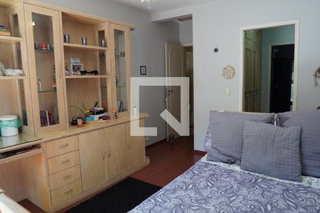 Casa à venda com 278m², 3 quartos e 3 vagasSuite 2