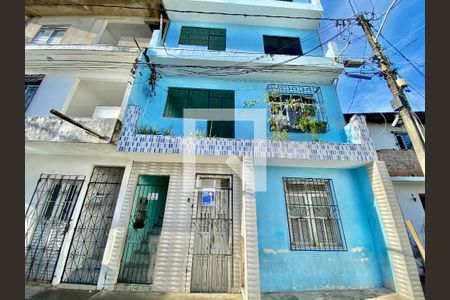 Casa para alugar com 89m², 3 quartos e sem vaga Casa para alugar com 89m², 3 quartos e sem vagaFachada