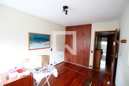 Apartamento à venda com 110m², 3 quartos e 1 vagaQuarto 2