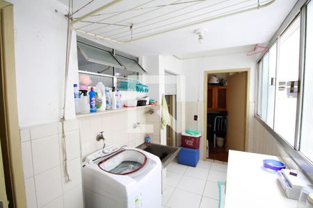 Apartamento à venda com 110m², 3 quartos e 1 vagaÁrea de Serviço