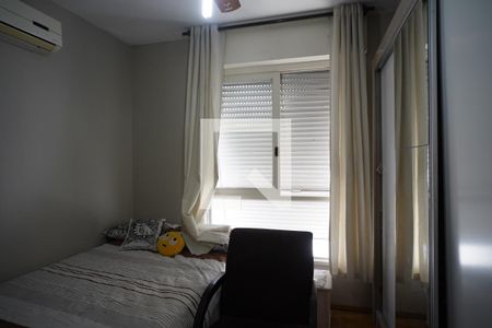 Quarto 2 de apartamento para alugar com 2 quartos, 81m² em Independência, Porto Alegre