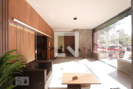 Apartamento para alugar com 100m², 2 quartos e 1 vaga Apartamento para alugar com 100m², 2 quartos e 1 vagaÁrea Comum