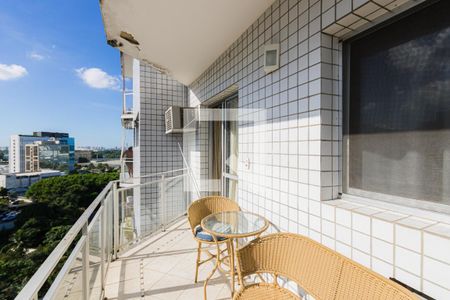 Varanda de apartamento para alugar com 2 quartos, 100m² em Barra da Tijuca, Rio de Janeiro