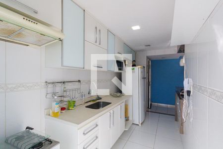 Apartamento para alugar com 100m², 2 quartos e 1 vaga Apartamento para alugar com 100m², 2 quartos e 1 vagaCozinha