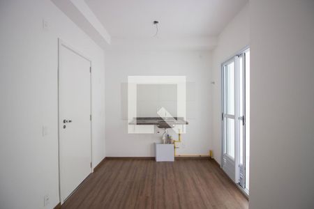 Sala/Cozinha de apartamento à venda com 2 quartos, 31m² em Cidade Antônio Estêvão de Carvalho, São Paulo