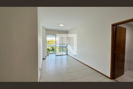 Sala de apartamento para alugar com 4 quartos, 113m² em Recreio dos Bandeirantes, Rio de Janeiro