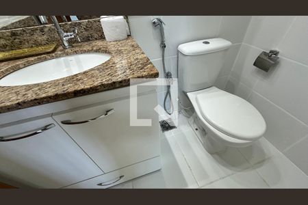 Lavabo de apartamento à venda com 4 quartos, 113m² em Recreio dos Bandeirantes, Rio de Janeiro
