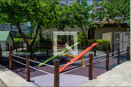 Apartamento para alugar com 113m², 5 quartos e 2 vagas Apartamento para alugar com 113m², 5 quartos e 2 vagasÁrea Comum - Playground