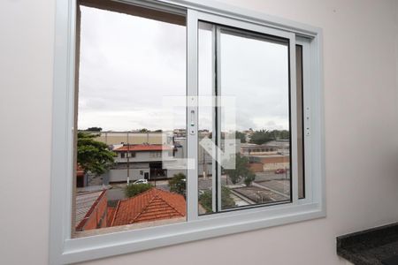 Vista da sala de apartamento para alugar com 1 quarto, 33m² em São Lucas, São Paulo