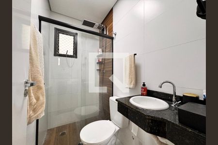 Apartamento à venda com 86m², 2 quartos e 1 vaga Apartamento à venda com 86m², 2 quartos e 1 vagaBanheiro da Suíte