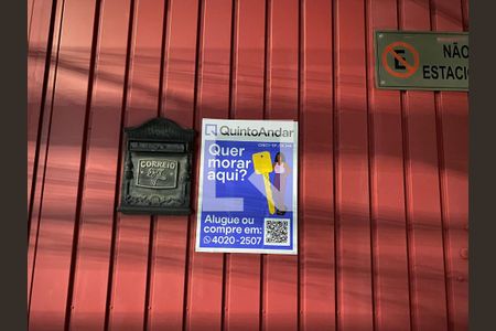 Casa à venda com 240m², 5 quartos e 2 vagas Casa à venda com 240m², 5 quartos e 2 vagasplaquinha