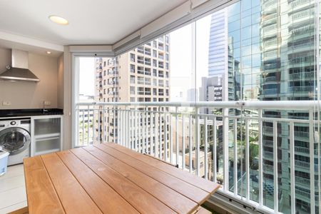 Varanda Sala de apartamento à venda com 1 quarto, 42m² em Vila Olímpia, São Paulo