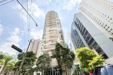 Apartamento à venda com 42m², 1 quarto e 1 vagaFachada