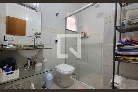 Casa à venda com 110m², 3 quartos e 2 vagasBanheiro
