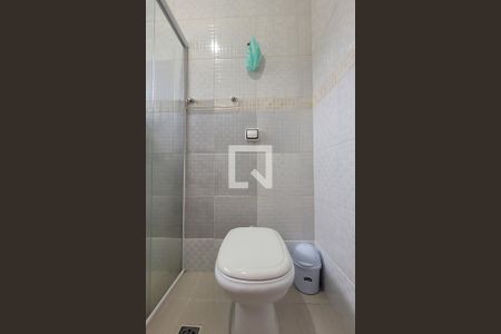 Casa à venda com 110m², 3 quartos e 2 vagasBanheiro da suíte