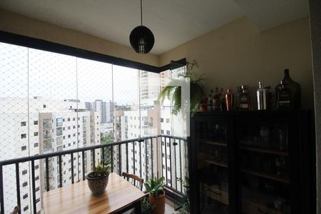 Varanda de apartamento à venda com 2 quartos, 180m² em Jardim Umuarama, São Paulo