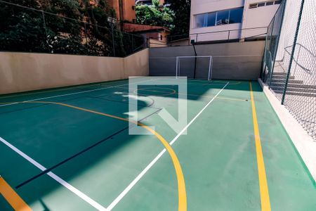 Apartamento à venda com 220m², 3 quartos e 2 vagas Apartamento à venda com 220m², 3 quartos e 2 vagasQuadra Esportiva