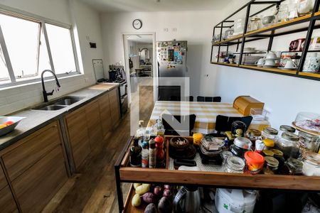 Apartamento à venda com 220m², 3 quartos e 2 vagas Apartamento à venda com 220m², 3 quartos e 2 vagasCozinha - Armários