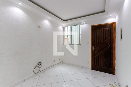 Sala de apartamento para alugar com 2 quartos, 45m² em Conjunto Habitacional Jova Rural, São Paulo