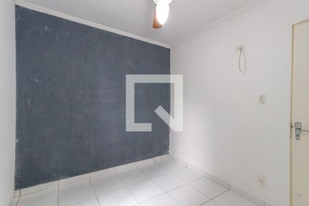 Quarto 2 de apartamento para alugar com 2 quartos, 45m² em Conjunto Habitacional Jova Rural, São Paulo