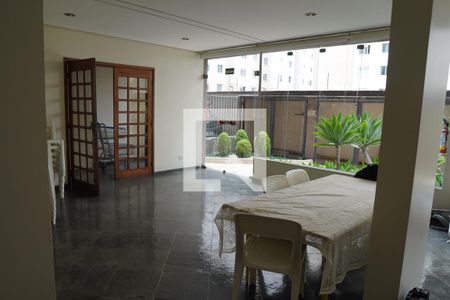 Apartamento para alugar com 64m², 2 quartos e 1 vagaÁrea comum - Salão de festas
